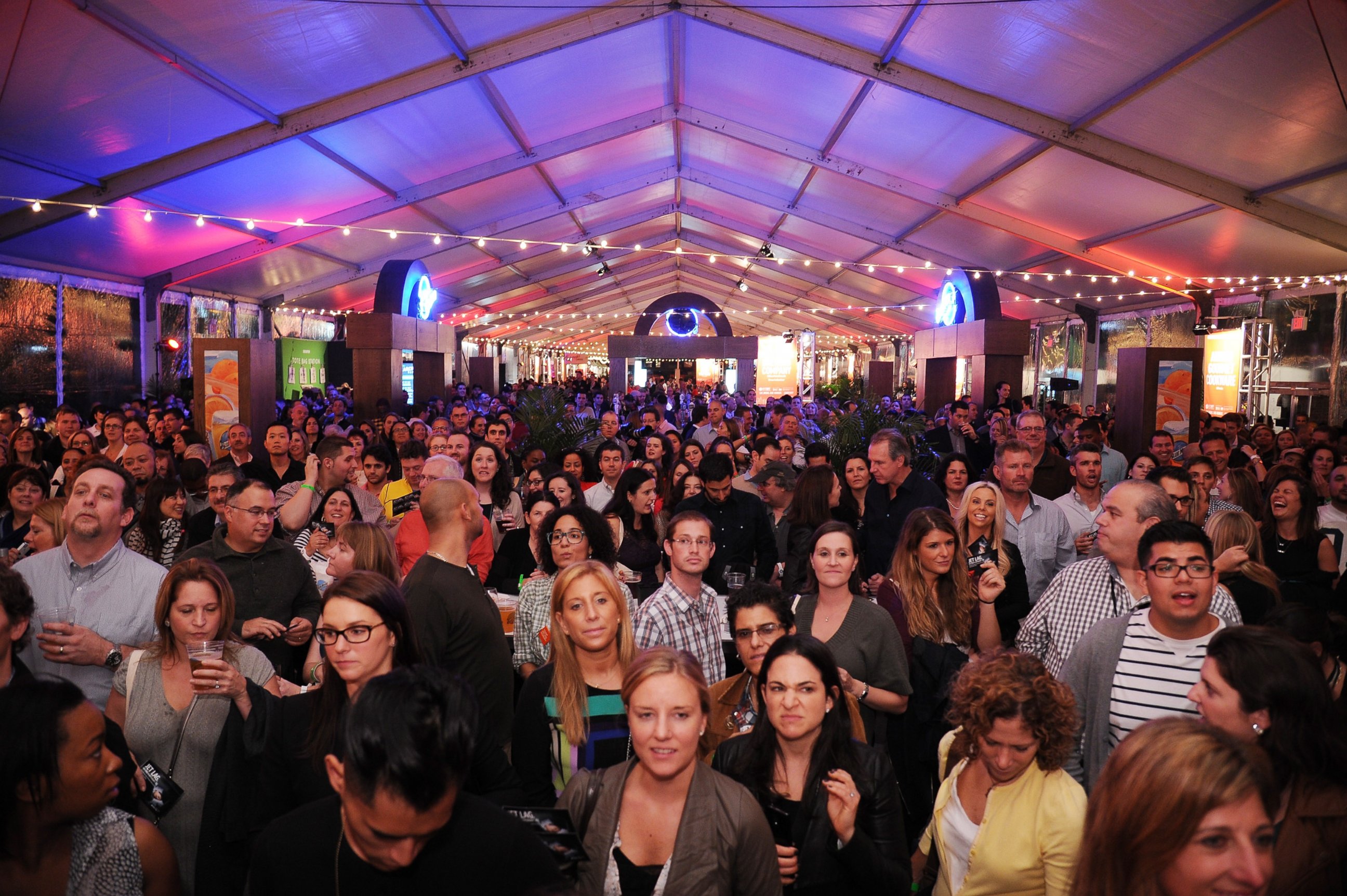 PHOTO: General view of the atmosphere at the Blue Moon Burger Bash presented by Pat LaFrieda Meats hosted by Rachael Ray during the New York City Wine & Food Festival at Esurance Rooftop Pier 92 on Oct. 17, 2014 in New York City.