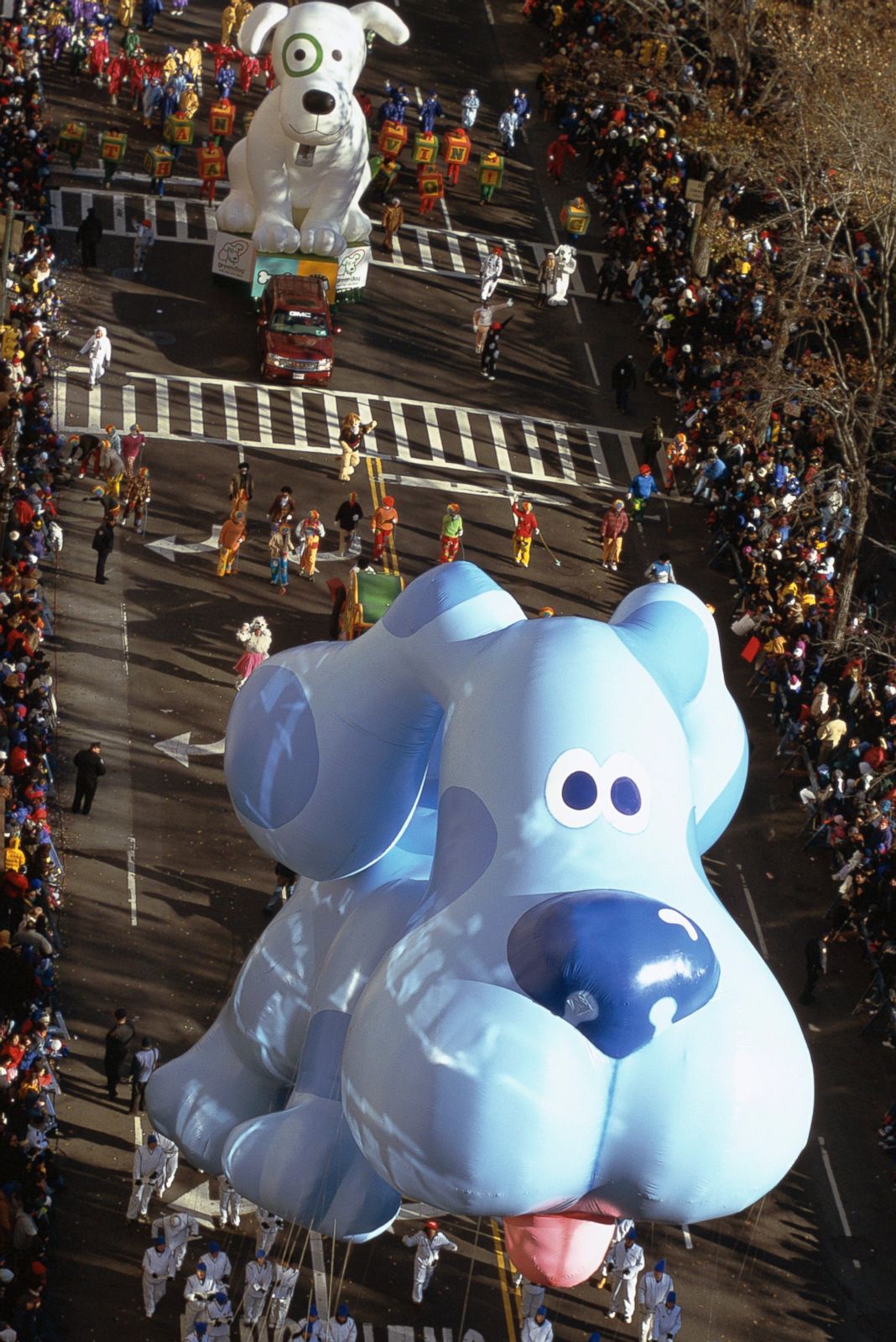 Retired Macy's Thanksgiving Day Parade Balloons Photos - ABC News