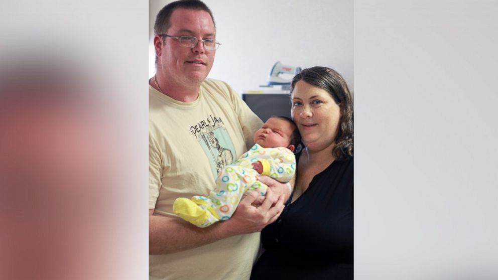 South Carolina parents shocked by their 14pound newborn ABC News