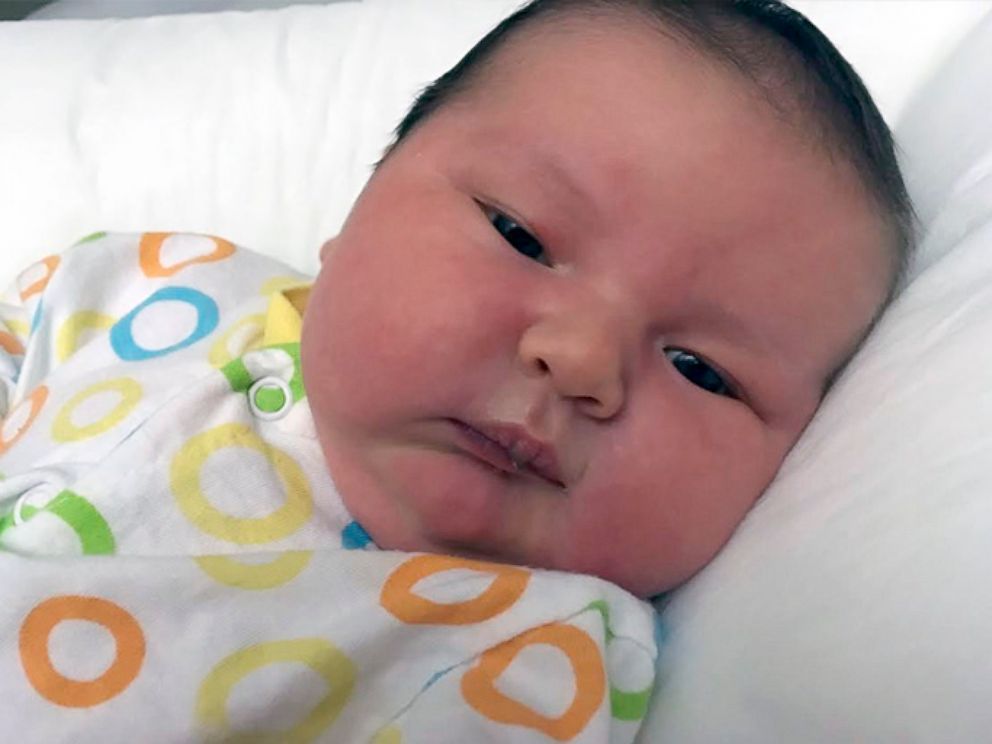 PHOTO: South Carolina parents Arthur Keisler and Cindy Richmond were shocked by their 14-pound newborn, Colin.