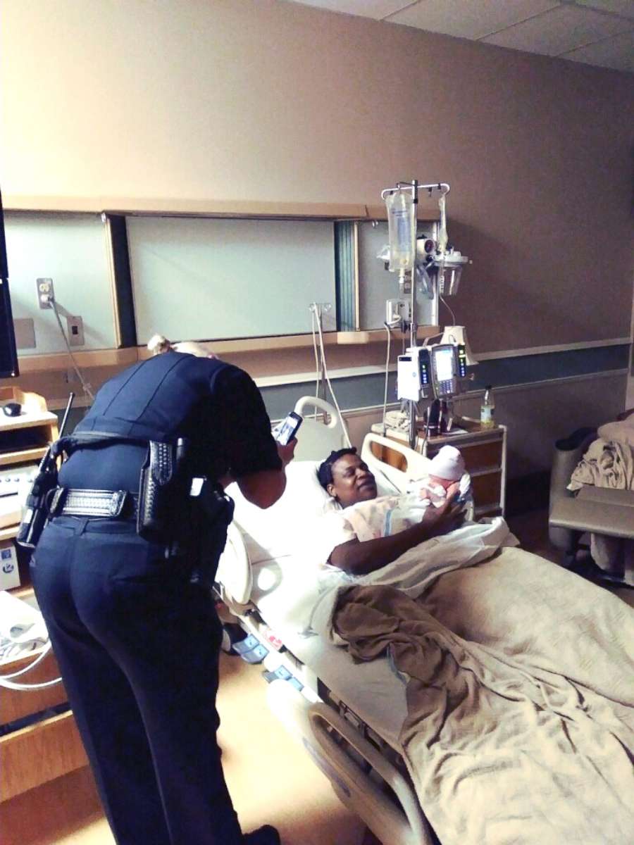 PHOTO: Officer Candace Tongate visited baby Rylie Williams at the hospital, who was born July 5, weighing in at 6 pounds, 14 ounces. 
