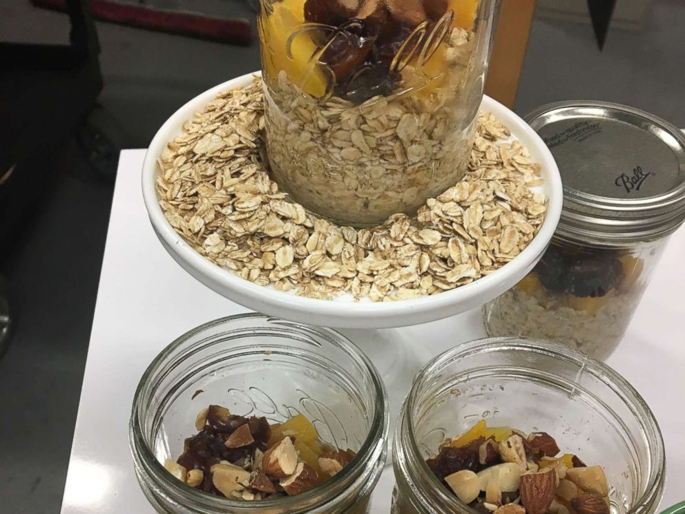 PHOTO: Registered dietitian and nutritionist Maya Feller shared tips on GMA on how to save time -- and money -- by preparing healthy breakfasts the night before.