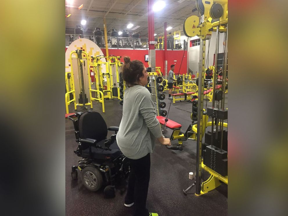 PHOTO: Lauren LaPorta, who went paralyzed after a pool incident in 2000, lost 40 pounds and gained her confidence back.