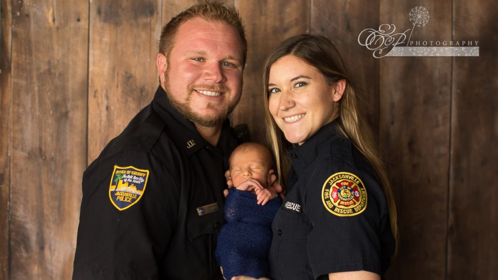 Baby celebrates firefighter mom, police officer dad in newborn photo ...