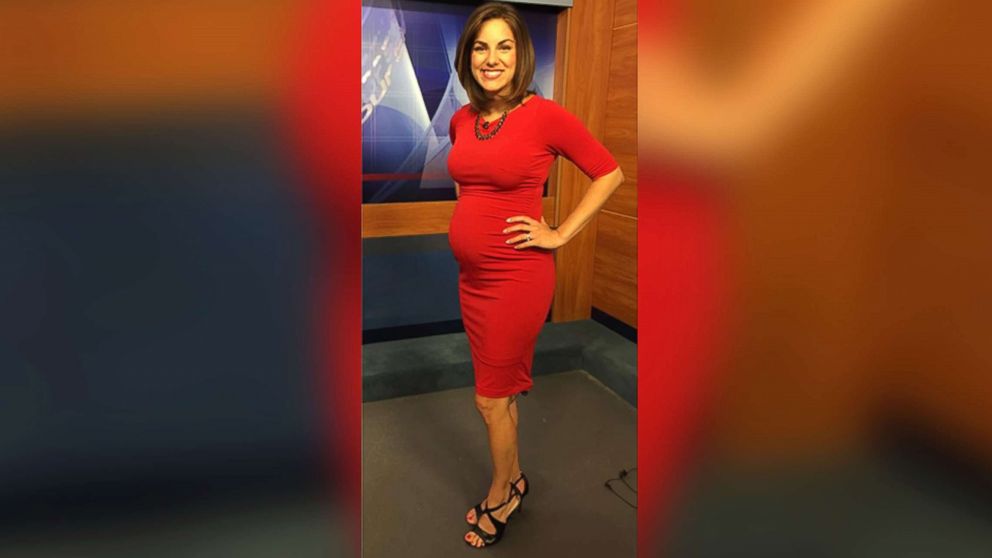 Laura Warren, a pregnant news anchor from Augusta, Georgia, struck back after being body shamed by a viewer. 