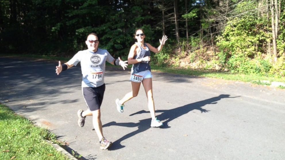 PHOTO: Alexander Salazar and Krissa Cetner running in the Sarasota half marathon.