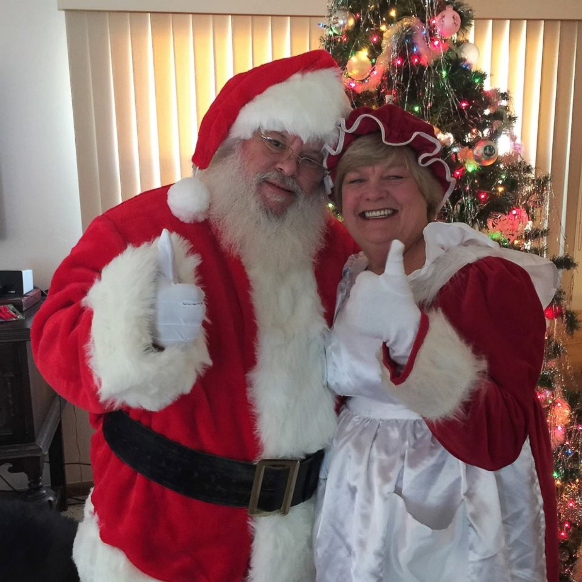 PHOTO: Jeff and Mary Brookstein of Omaha, Nebraska, officially changed their names to Santa and Merry Christmas Claus.