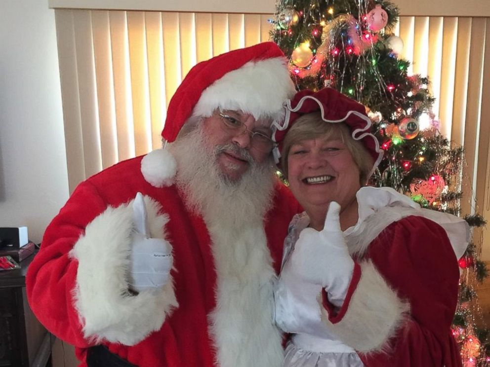 Couple Officially Changes Their Names To Santa And Merry - 