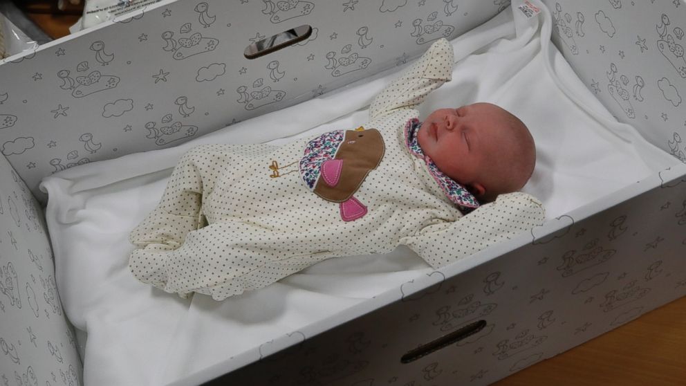 A poem from the national poet of Scotland will be part of the baby boxes that will soon be gifted to all newborns from the Scottish government.