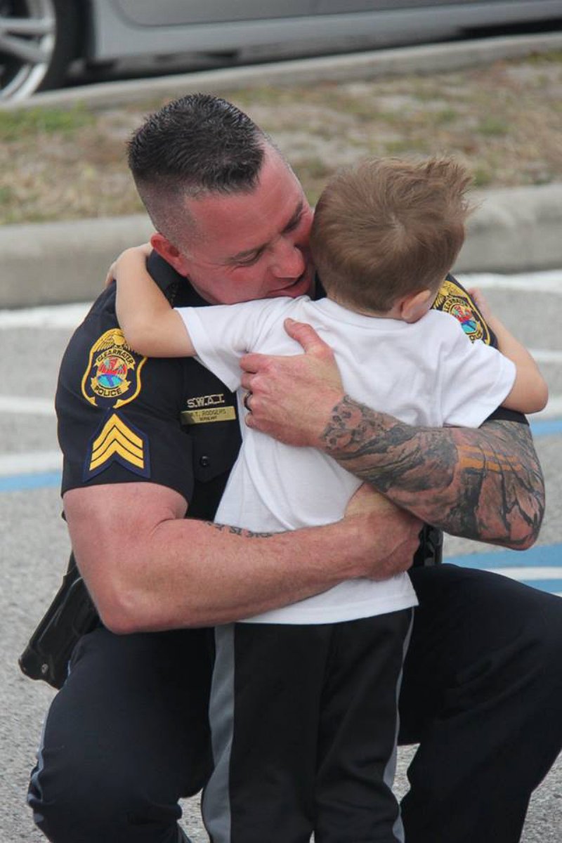 PHOTO: Brody Barnaky, 4, was surprised by four uniformed officers of the Clearwater Police Department at his Jan. 22 police-themed birthday party in Florida.