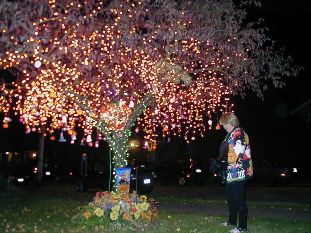 PHOTO: Herb Allwine, 73, decorates a tree outside of his Seattle home for every holiday in memory of his wife, Mary Lou, who passed away in 2009.