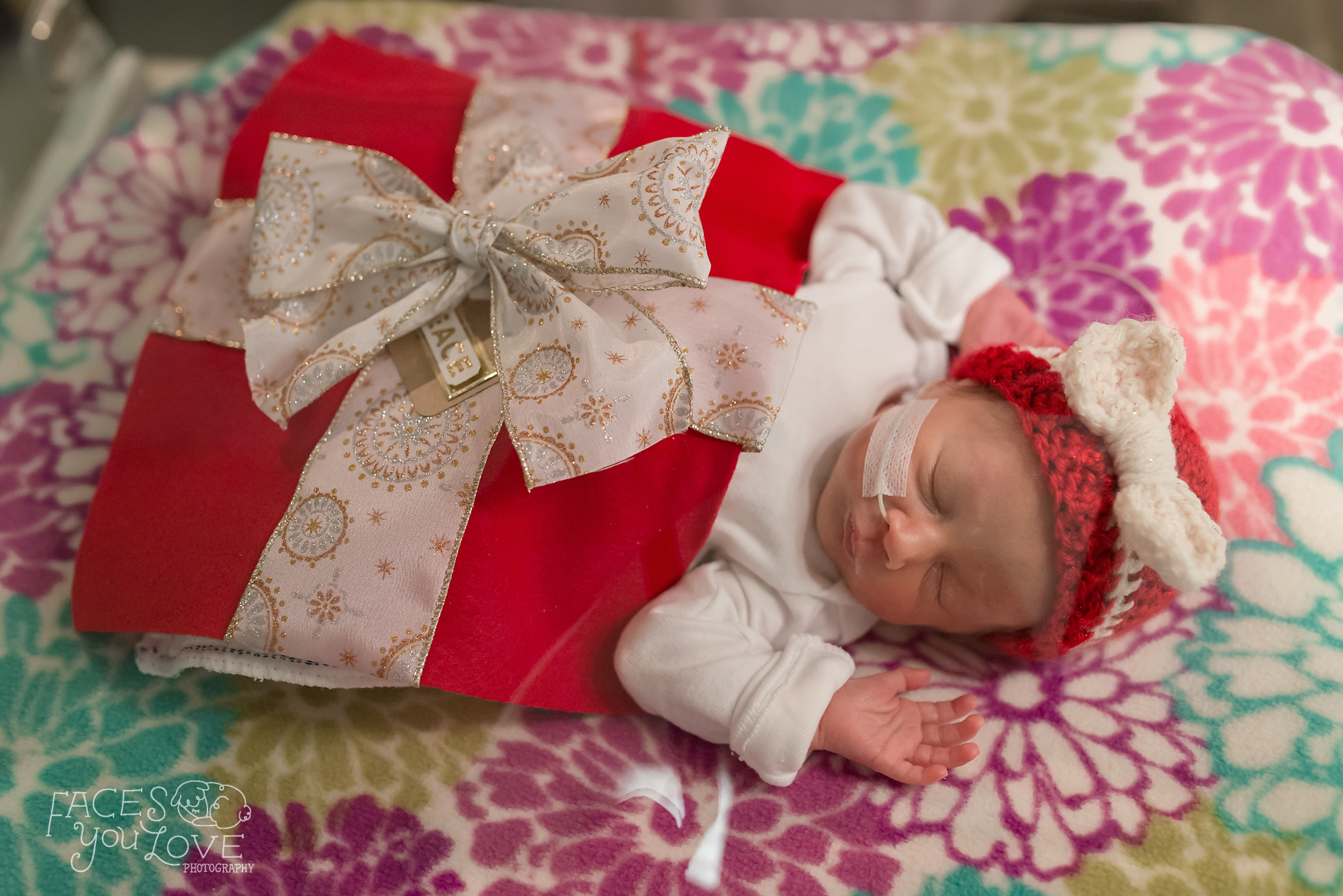 PHOTO: Santa turned the babies in the NICU at Saint Luke's Hospital of Kansas City into tiny "gifts" this holiday season.