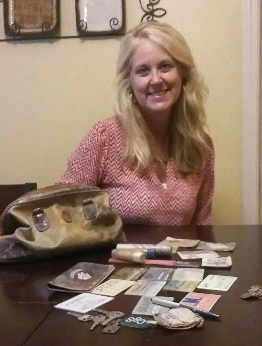 PHOTO: April Bolt's purse was found in Lake Hartwell in Anderson, S.C., 25 years after it went missing. 