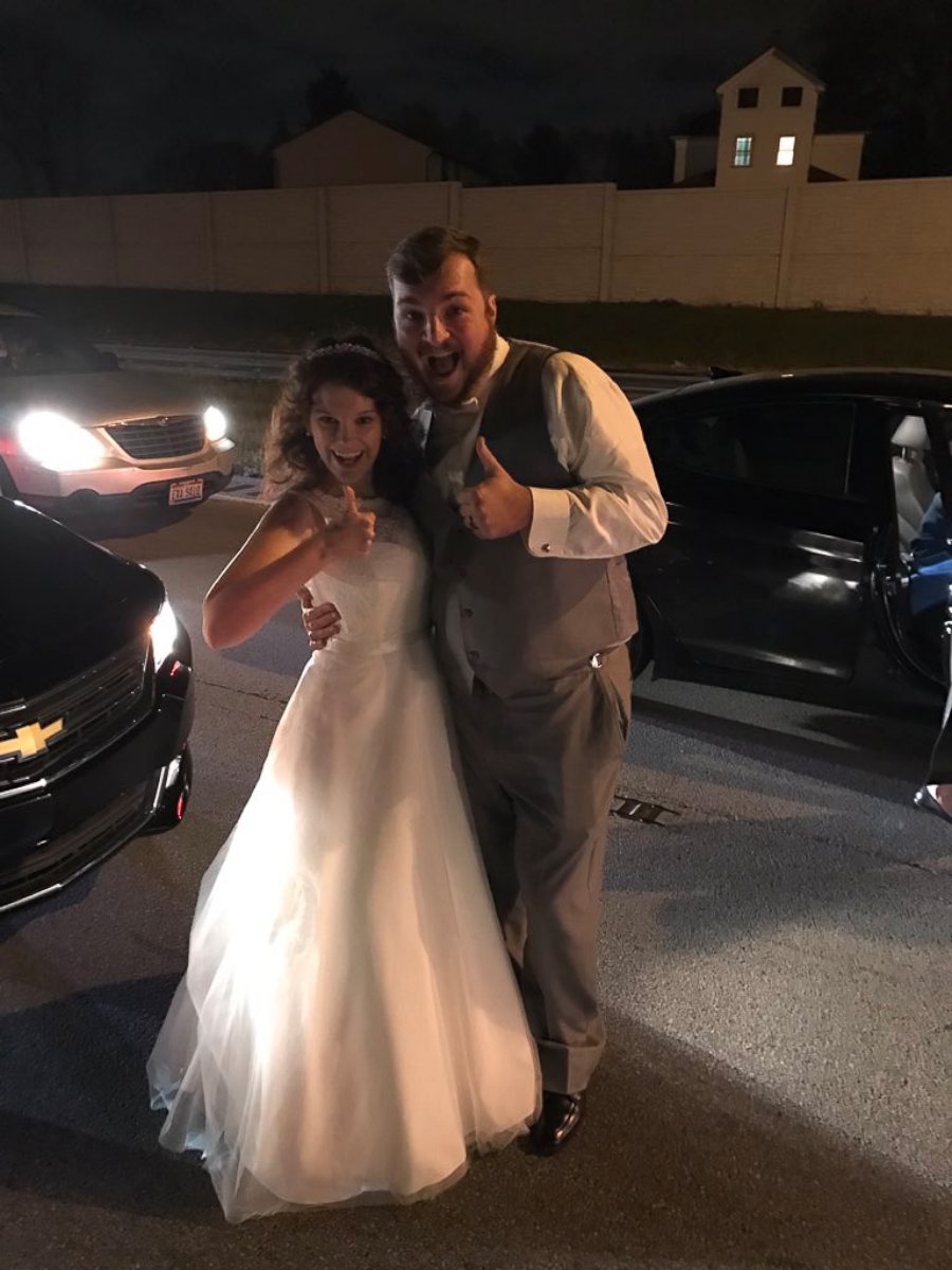 PHOTO: The newlywed couple shared their first dance on a highway when they got stuck on their way to their reception. 