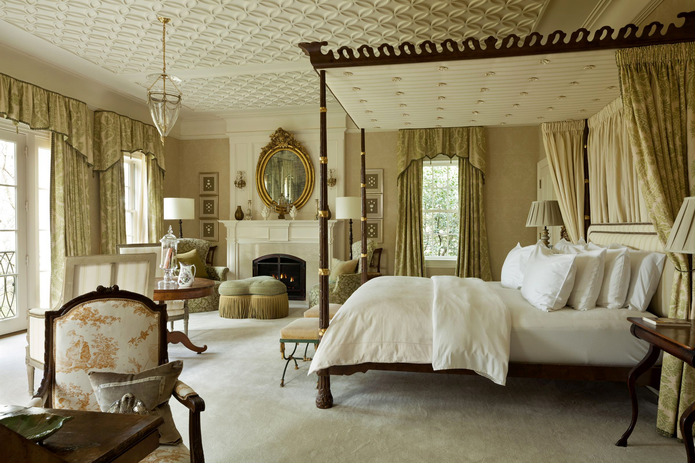 PHOTO: A bedroom inside Jacqueline Kennedy Onassis' childhood home in McLean, Virginia, on the market for $49.5 million.