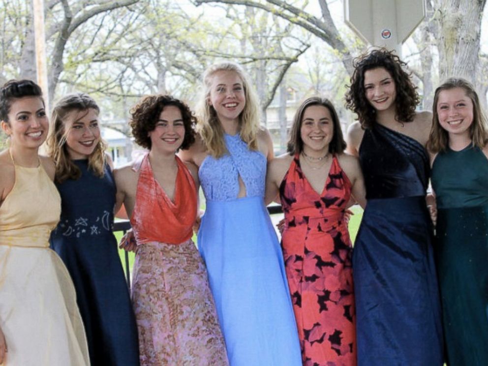 Wisconsin high  school  junior makes prom  dresses  for 6 of 