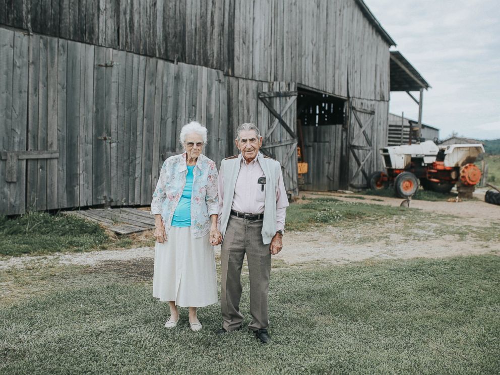PHOTO: Ollie and Donald Kings granddaughter arranged for the lovebirds to have a photo shoot on their farm in Crab Orchard, Ky.