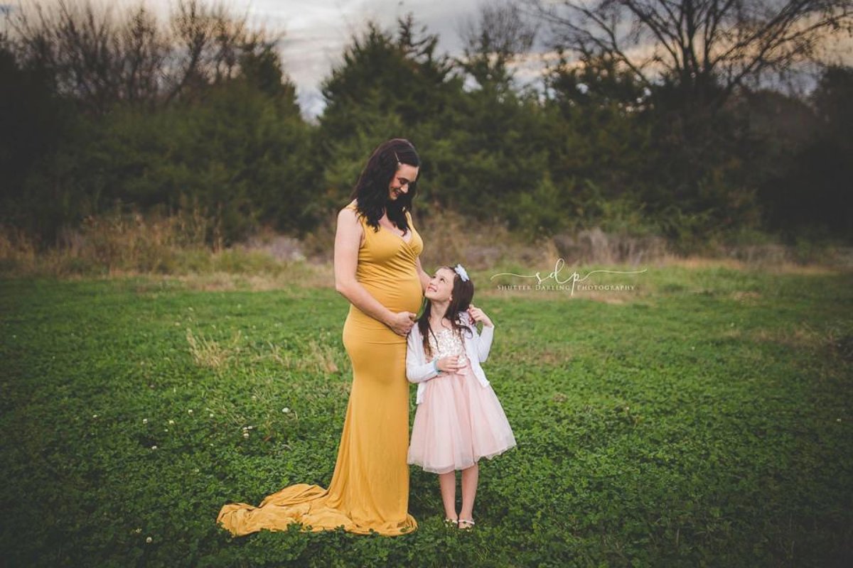 PHOTO: One Missouri photographer Alex Bolen staged a photo shoot for six moms who have suffered infant loss. 