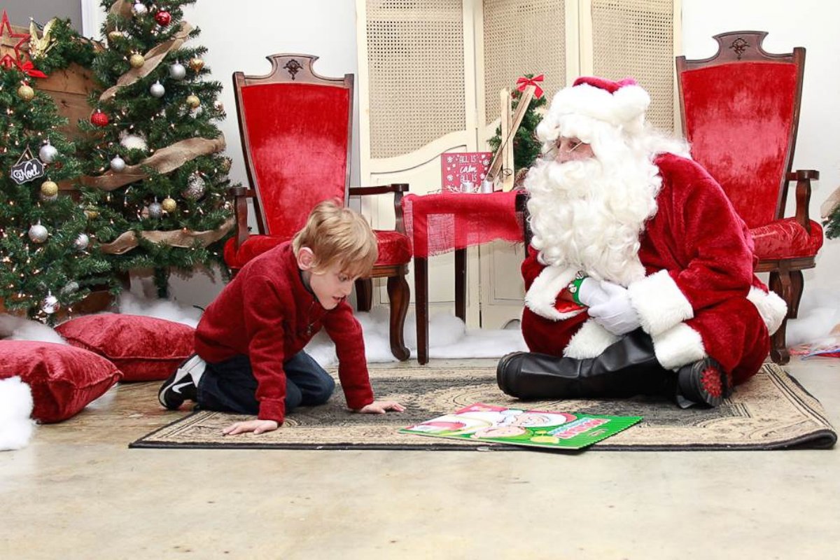 PHOTO: Alison Epps thinks the photos of her son on the floor with Santa are “pretty perfect.”