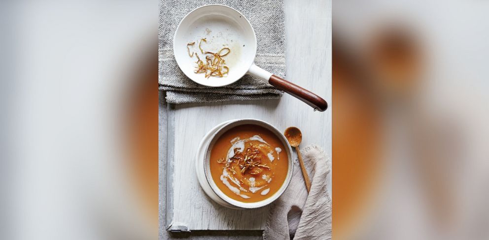 PHOTO: "Skinnytaste" author Gina Homolka shares slow-cooker recipes for Thanksgiving. 