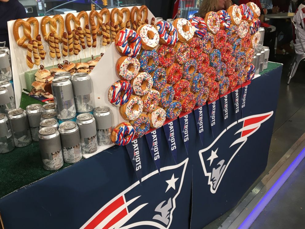 PHOTO: Get inspiration to build your own ultimate, edible snack football stadium with a Falcons-theme or Patriots-theme stadium from Delish.com editors.