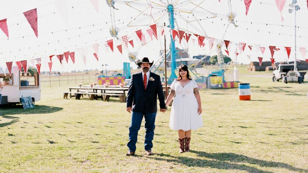PHOTO: Evan and Melissa Tate, of Rockwall, Texas, threw an elaborate state fair-themed wedding on their family's 700-acre farm.