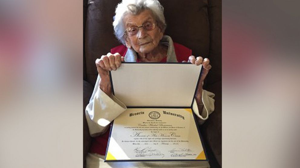 Cecelia "Dolly" Mischel Boarman, 102, of Prescott, Arizona received her honorary associate's degree one month before her death last week.