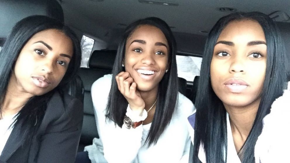 A photo of Tina Brown and her twin daughters, Kaylan and Kyla Mahones, has the Internet desperately trying to figure out who's the mom.