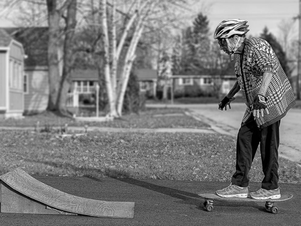 PHOTO: Artist Tony Luciani photographs his 93-year-old mother, Elia, who suffers from dementia. 