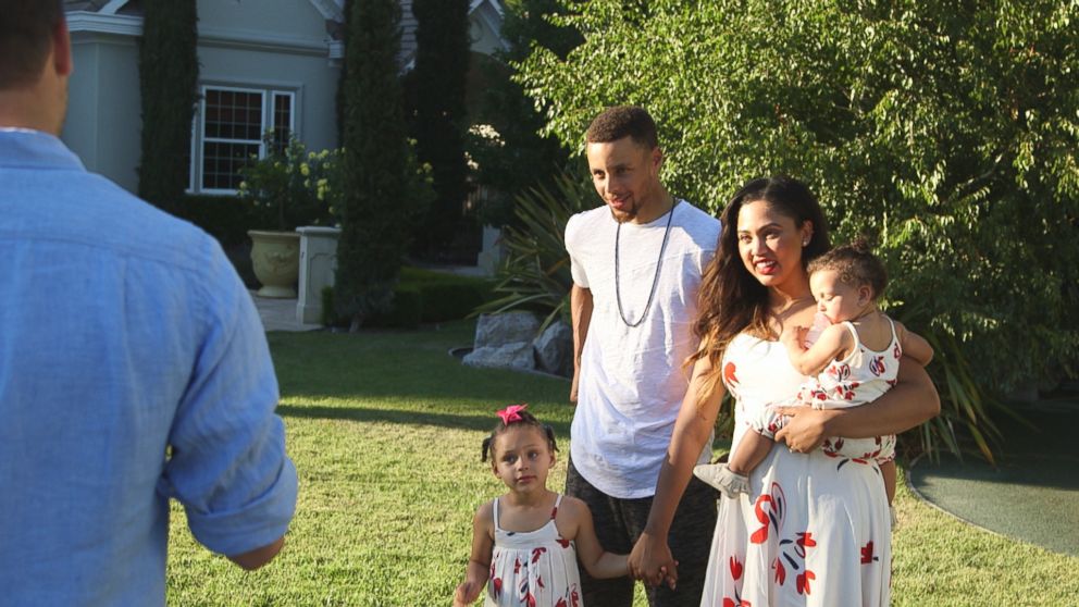 PHOTO: Steph Curry's daughter, Riley, gets surprised with the horse-themed playhouse of her dreams on TLC's "Playhouse Masters," premiering August 23 at 10 p.m. EST.