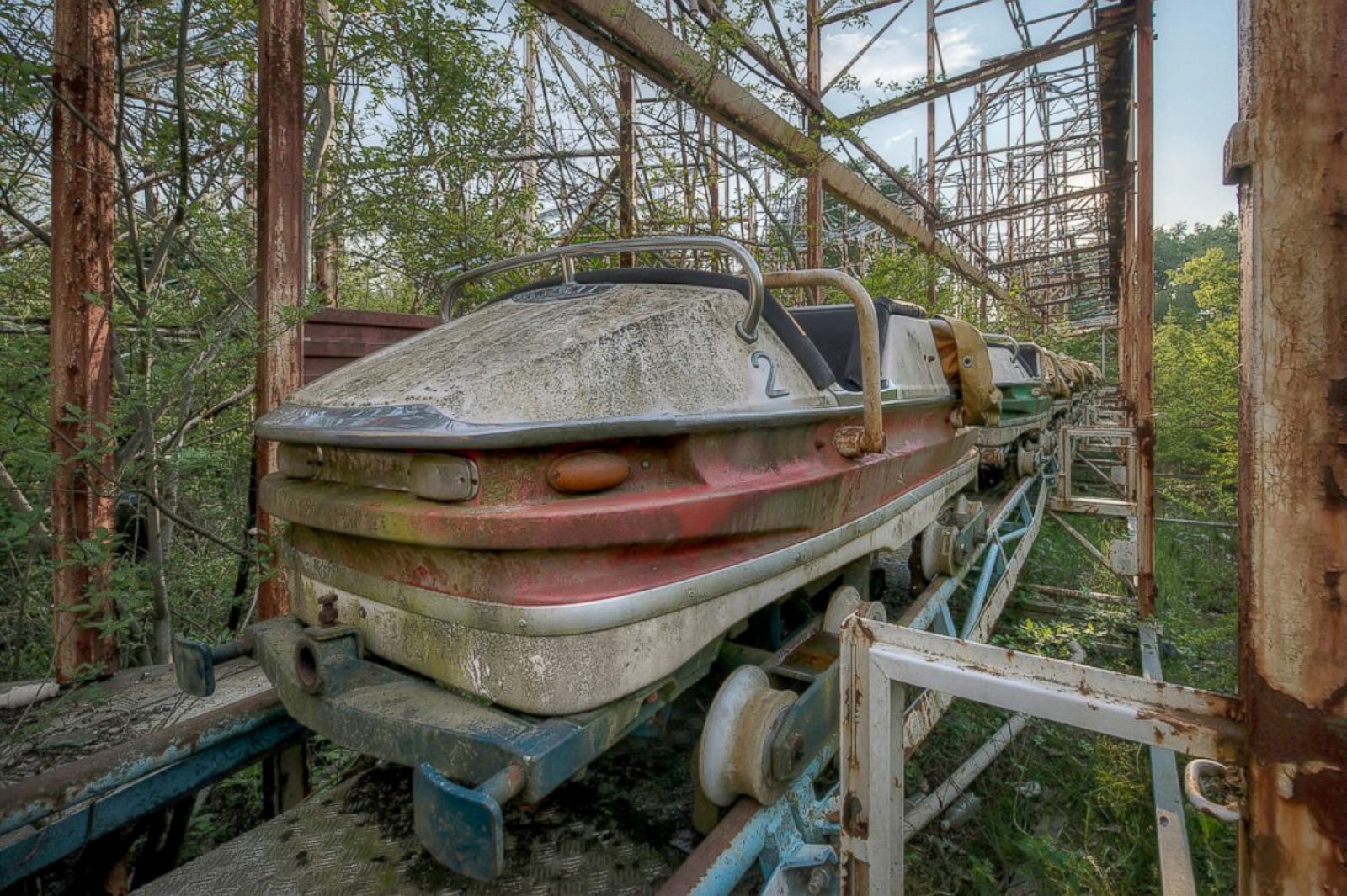 Images Of These Abandoned Places Will Give You Chills Photos | Image ...