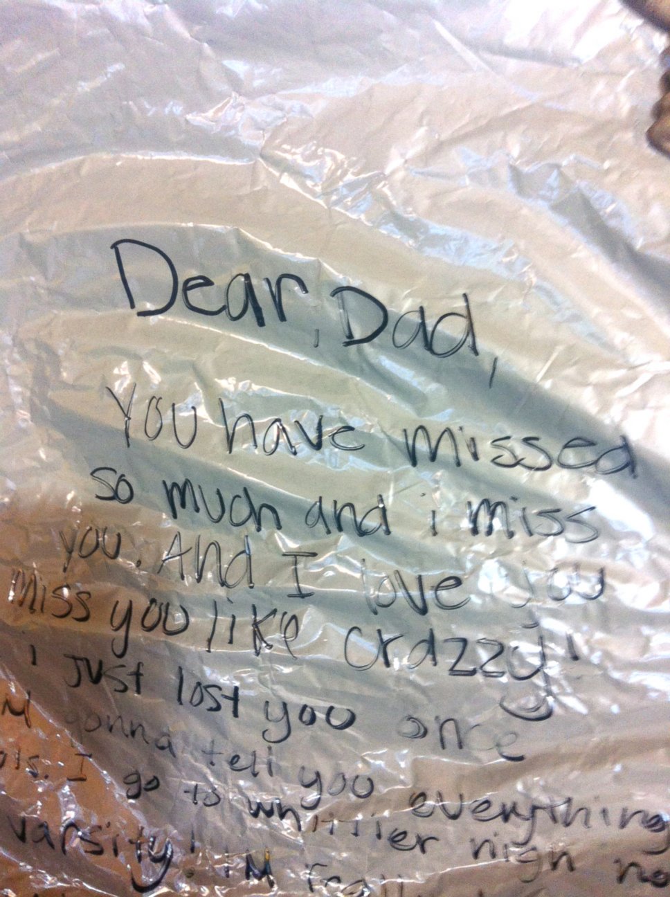 PHOTO: Sixteen-year-old Ashlynn Marracino sent a balloon to her deceased father on his birthday.