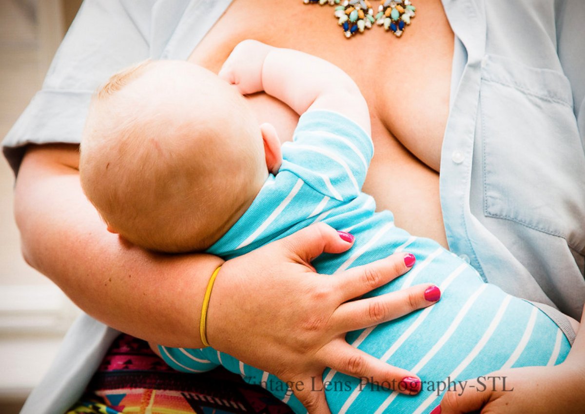 PHOTO: After being diagnosed with stage 2 breast cancer, Natasha Fogarty photographed her last time breastfeeding. 