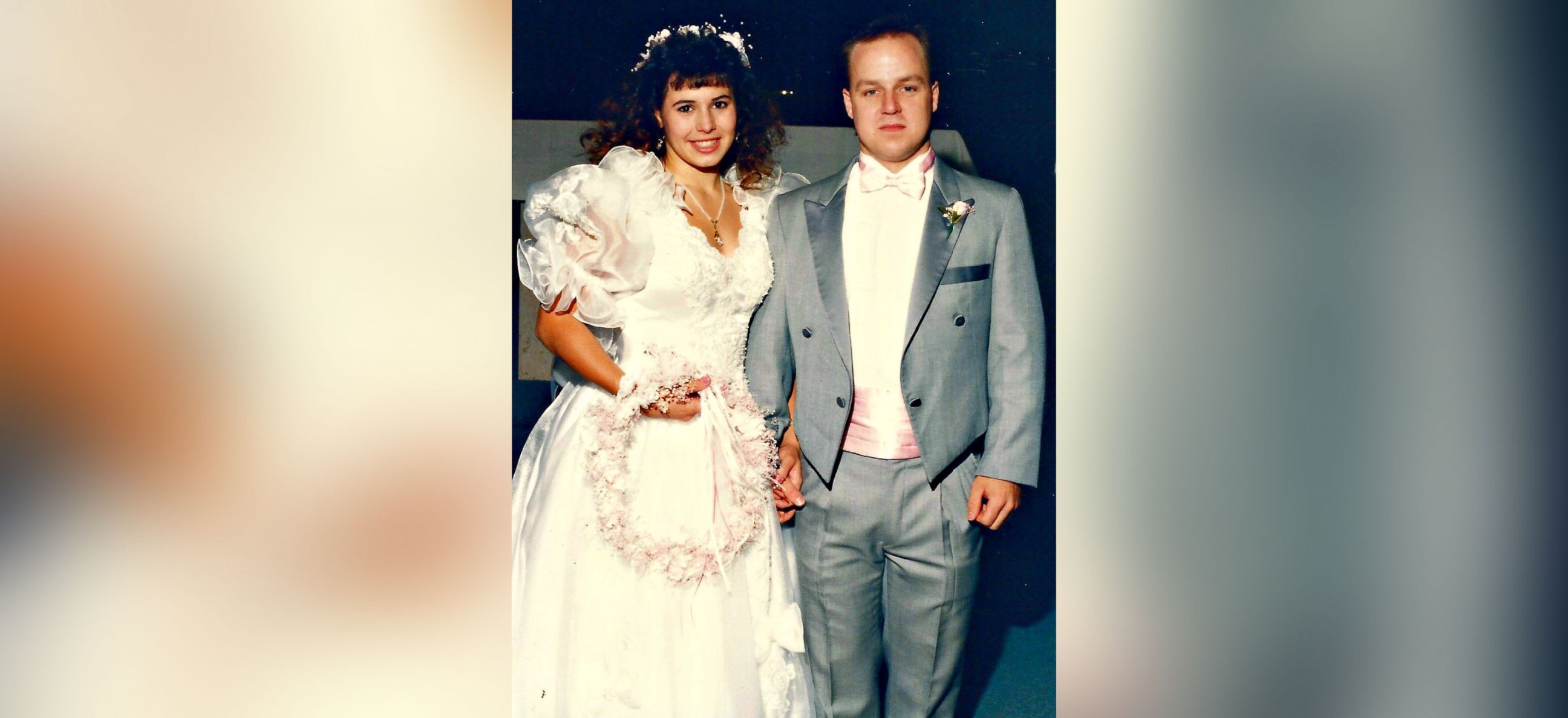 PHOTO: Tess Heidelberger, of Mauldin, South Carolina, turned her 1980s wedding dress into a Christmas tree skirt. 