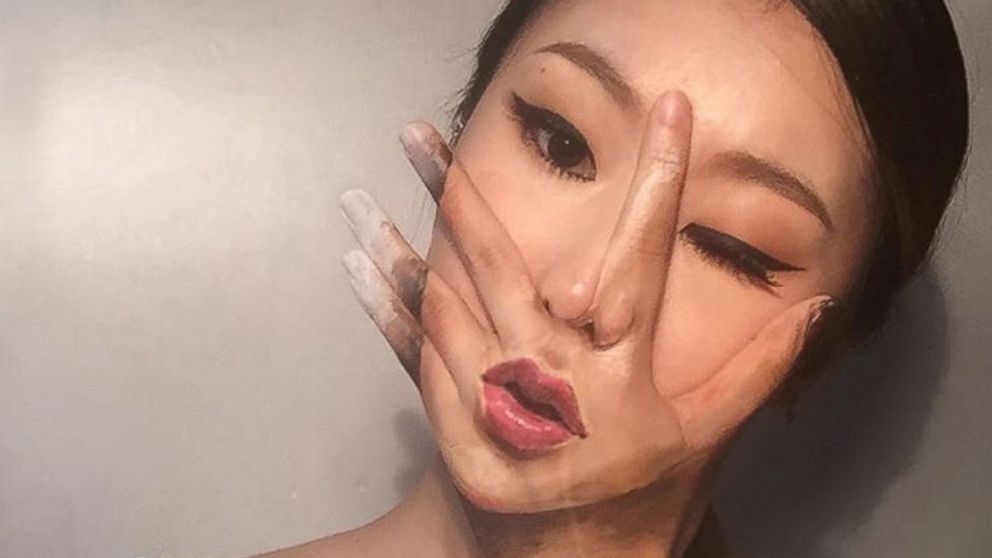 Dain Yoon, a 22-year-old student from South Korea, has wowed the Internet thanks to her visual illusions.