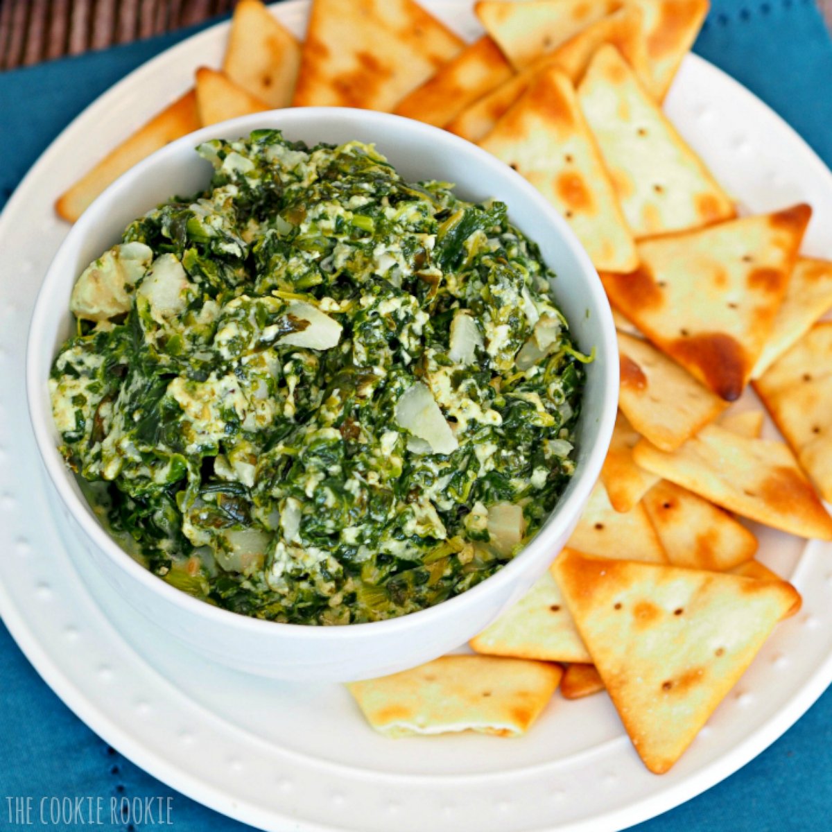 PHOTO:Crockpot Skinny Parmesan Spinach dip created by The Cookie Rookie.  