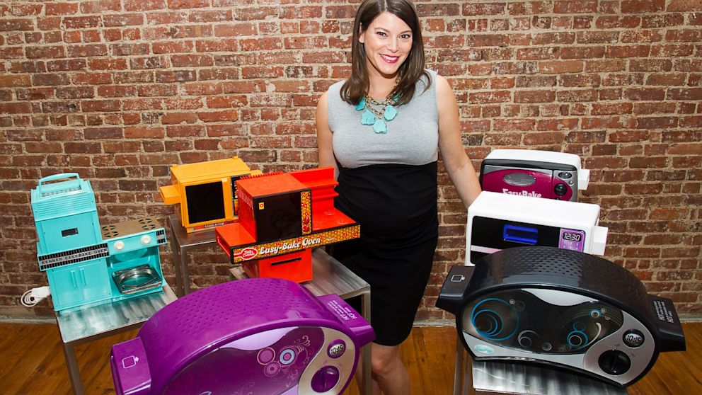 Gail Simmons Recalls Favorite Recipes for Easy-Bake Oven's 50th Birthday -  ABC News