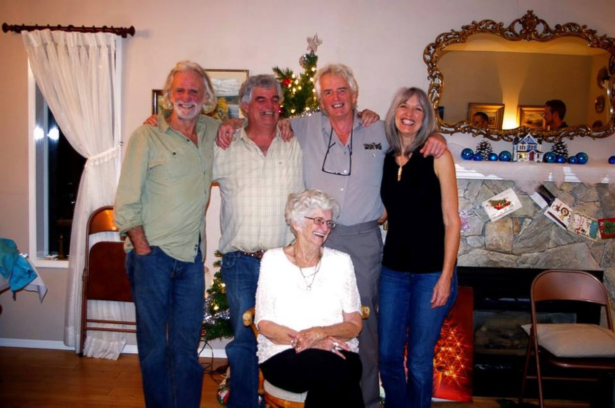 PHOTO: Tinney Davidson, 86, of Comox Valley, Canada, photographed in Dec. 2015 with her four children, Brock, Dave, Scott and Susan. 
