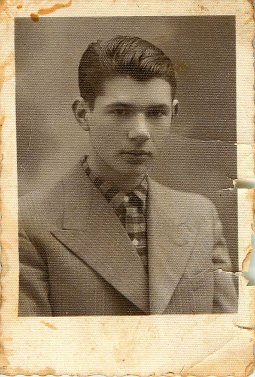 PHOTO: Photo of a young Sigmund Jucker.