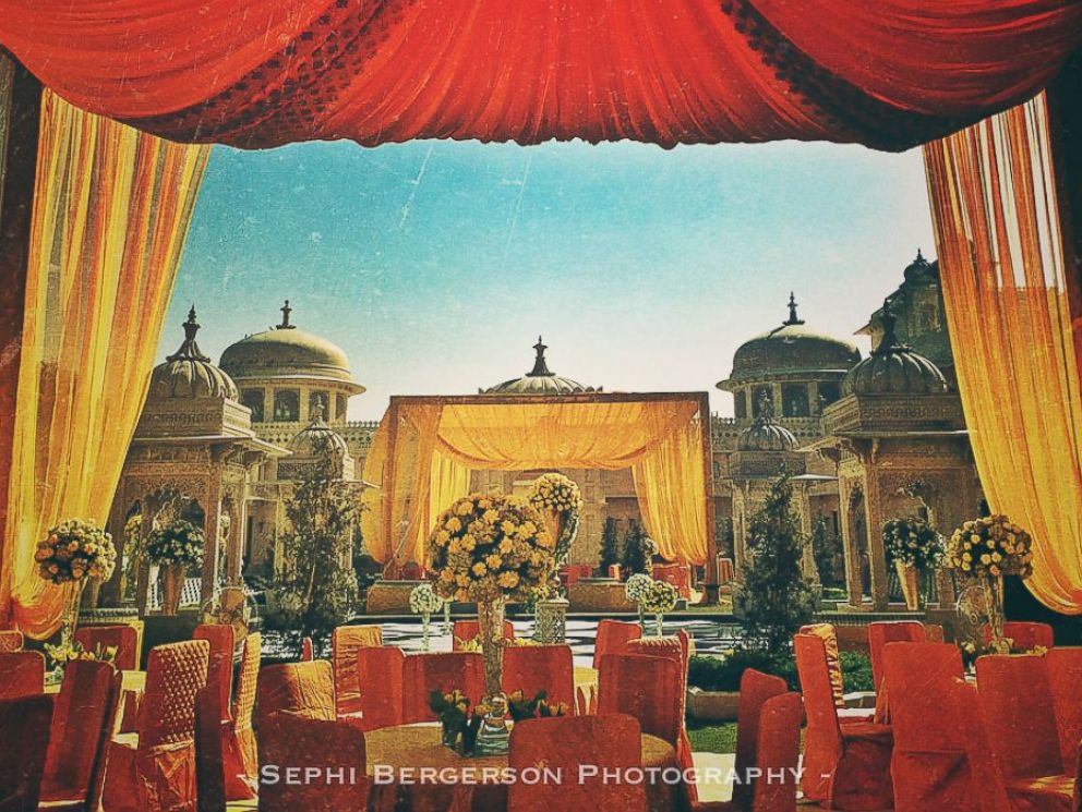 PHOTO: Photographer Sephi Bergerson shot an entire wedding in Udaipur, India entirely with his iPhone 6S.