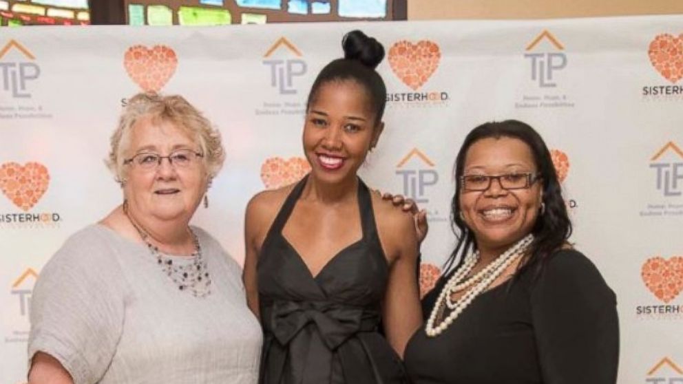 PHOTO: Prom organizers Jeri Linas and Ericka Hill of Teen Living Programs Chicago flank   of Sisterhood of the Traveling Heart.