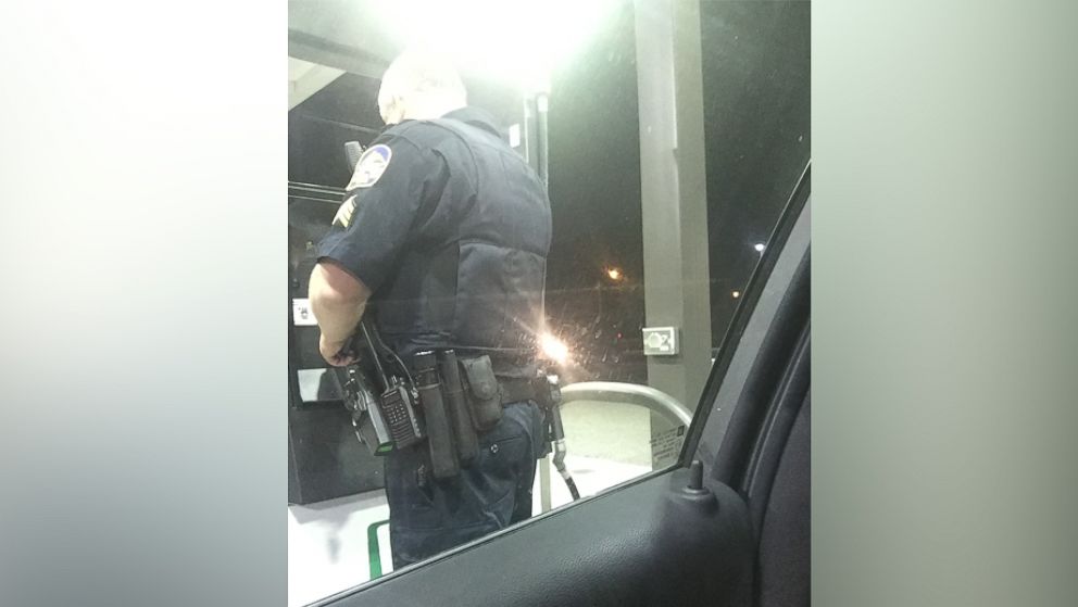 PHOTO: Sergeant Hamilton of Old Orchard Beach Police Department in Old Orchard Beach, Maine, was photographed paying for gas for two students after they were stranded hours away from home.