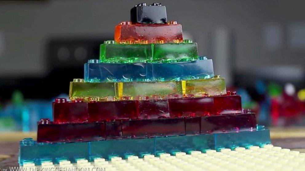 Jell-O Treats Made from Lego Molds