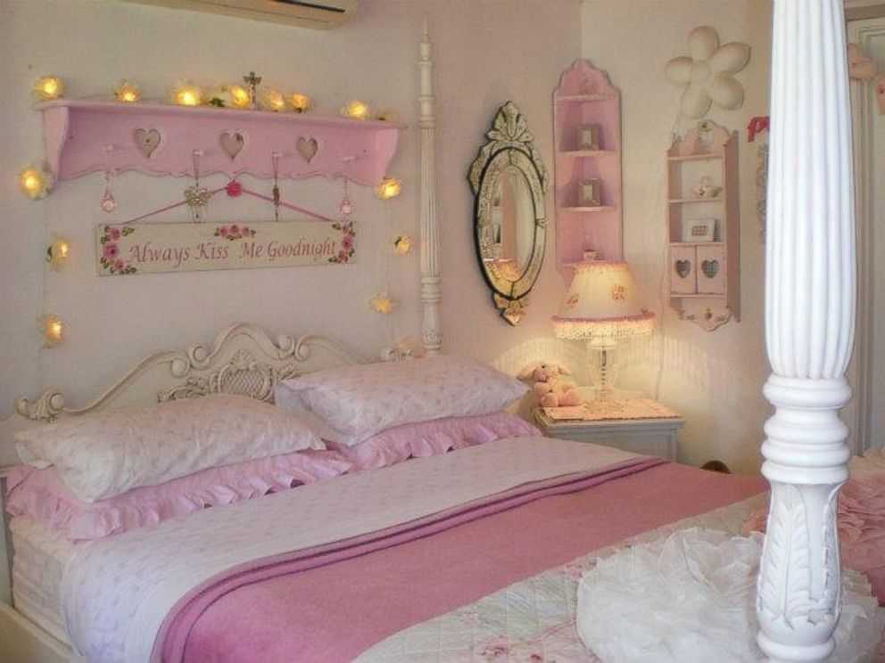 PHOTO: Kim Wood, 46, would make Barbie proud. She's decorated her entire house pink, including her bedroom.