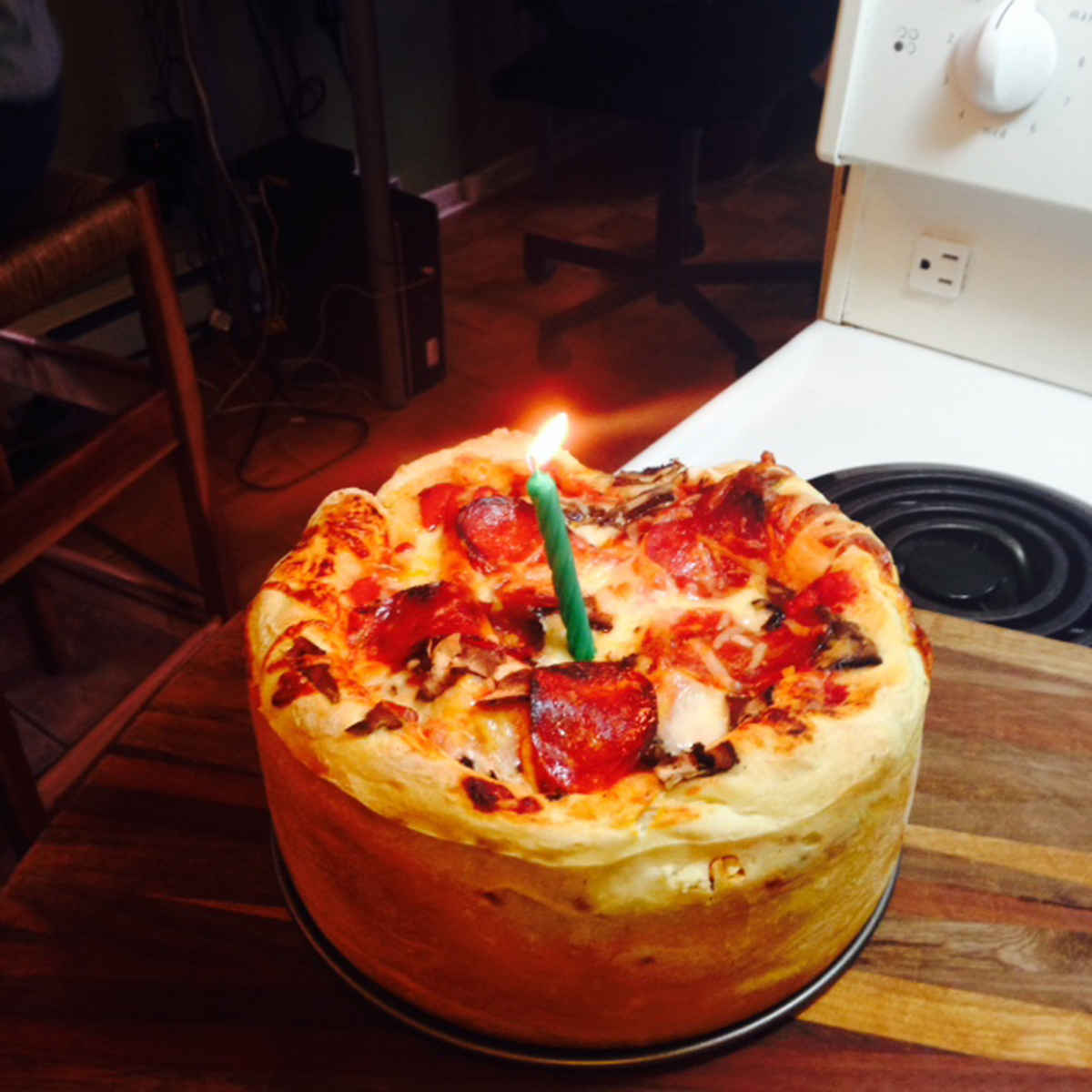 Pizza Cake Tutorials - How to make a realistic pizza cake