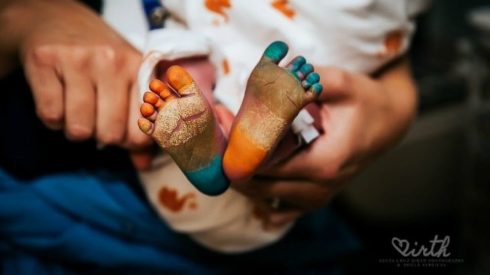 To celebrate the birth of her son after having a miscarriage, Brittany Sleeper decided to plan a rainbow photo shoot in her delivery room.