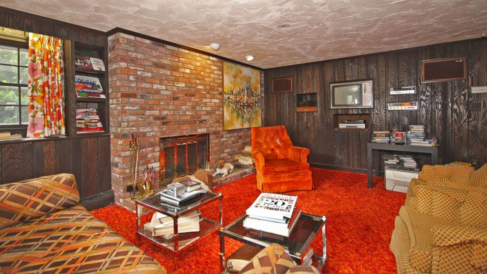 PHOTO: A retro, 1970s-style home is for sale in Framingham, Massachusetts and has not been changed in over 40 years. Decor from its original owner has remained in the house since 1969. 