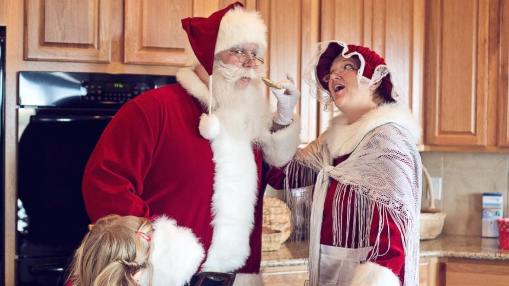 The 'Best Santas' Santa school in Denver, Colorado trains men and women to act as authentic Santa Claus', Mrs. Claus', and elves. 

