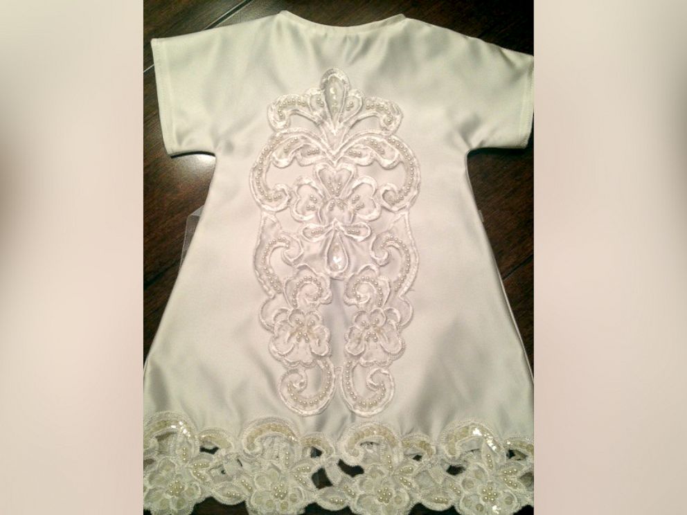 PHOTO: An organization in Fort Worth, Tex., is turning wedding dresses into burial gowns for stillborn babies.