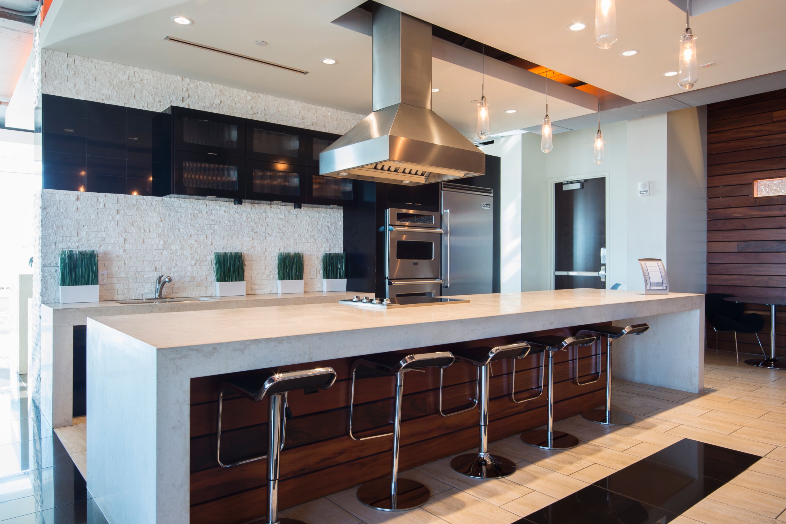 PHOTO: The kitchen in Roman Harper's Charlotte home, available for Super Bowl 50 on Airbnb.